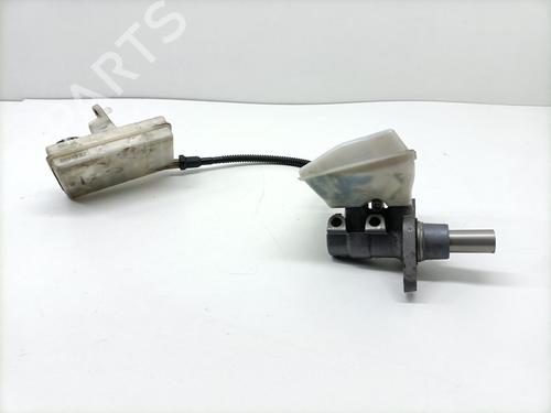 Used Brake master cylinder PEUGEOT 3008 I MPV (0U_) 1.6 HDi (109 hp) 25593597