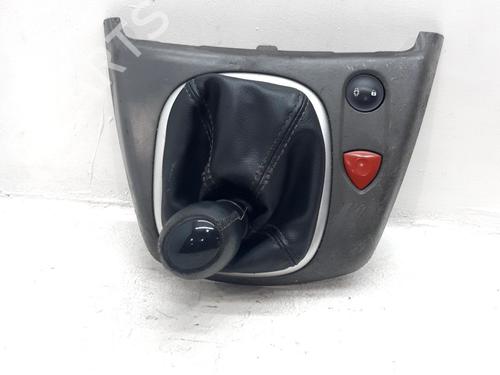 Used Gear lever Gear lever RENAULT GRAND SCÉNIC II (JM0/1_) 1.9 dCi (JM0G, JM12, JM1G, JM2C) (120 hp) 33762749 33762749