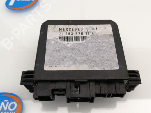 Used Comfort control module MERCEDES-BENZ C-CLASS (W203) C 220 CDI (203.006, 203.008) (143 hp) 25281636