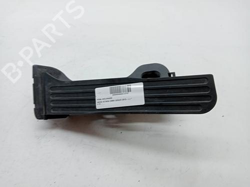 Used Pedal SKODA OCTAVIA II (1Z3) 1.6 TDI (105 hp) 23351515