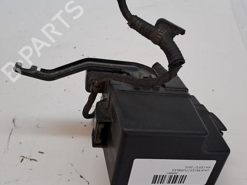 Used Fuse box KIA CEE'D (JD) 1.4 CRDi 90 (90 hp) 23363044