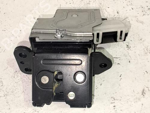 Bagklap lås Bagklap lås MAZDA 2 (DE_, DH_) 1.5 (DE5FS) (103 hp) 33768435 33768435