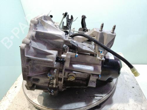Used Gearbox DACIA SANDERO II 1.5 dCi 75 / Blue dCi 75 (B8JW, B8M4, B8AH, B8M7, B8M6) (75 hp) 24171163