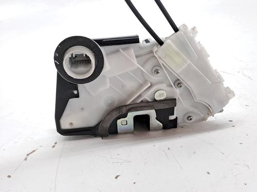 Front left lock TOYOTA YARIS (_P13_) 1.0 (KSP130_, KSP130) | BP26950552C98 