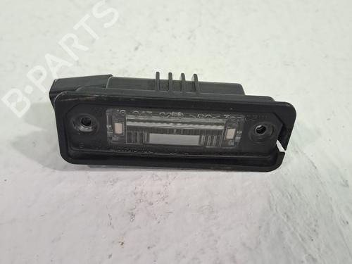 Używane Lampa oświetlenia tablicy rejestracyjnej VW PASSAT B5.5 (3B3) 2.0 (115 hp) 25248871