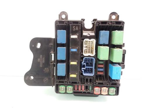 Used Fuse box SUZUKI GRAND VITARA II (JT, TE, TD) 1.9 DDiS All-wheel Drive (JT419, TD44, JB419WD, JB419XD,... (129 hp) 23873966