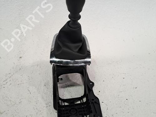 Used Gear lever RENAULT MEGANE III Hatchback (BZ0/1_, B3_) 1.2 TCe (BZ2B, BZ11) (116 hp) 27463417