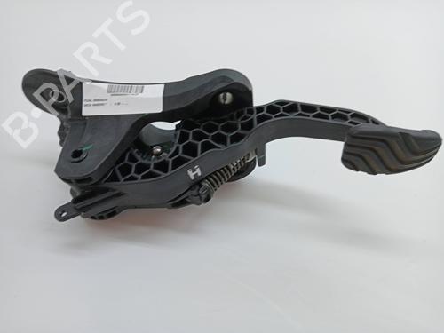 Used Clutch pedal DACIA SANDERO III 1.0 TCe 90 (91 hp) 23342265