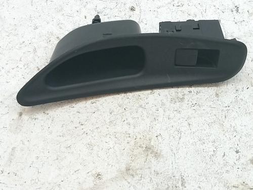 Used Right rear window switch Right rear window switch 38416617 38416617