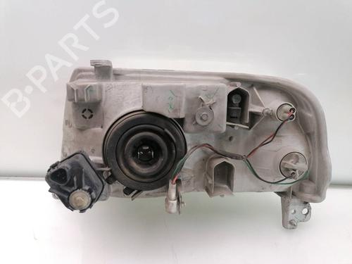 Right headlight SUZUKI GRAND VITARA I (FT, HT) 2.0 HDI 110 16V 4x4 (SQ420D, TD83V, JA420WD) | BP23941597C29 