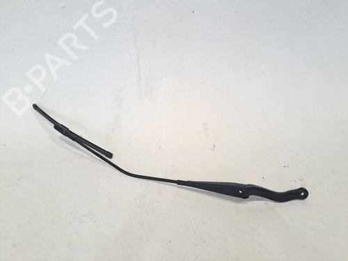 Used Front windshield wiper arm OPEL CORSA E (X15) 1.4 Turbo (08, 68) (150 hp) 28960041