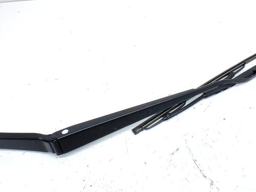 Used Front windshield wiper arm SUBARU LEGACY V Estate (BR) 2.0 D AWD (BRD) (150 hp) 32105760
