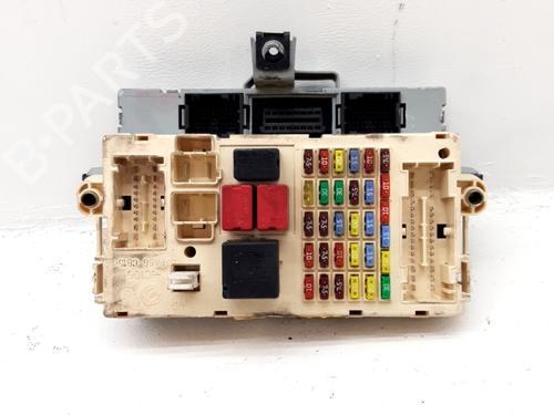 Used Fuse box ALFA ROMEO 147 (937_) 1.9 JTD (937.AXF1A, 937.BXF1A) (101 hp) 32107257