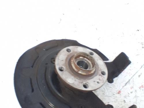 Used Left front steering knuckle Left front steering knuckle SKODA OCTAVIA III (5E3, NL3, NR3) 1.6 TDI (105 hp) 36015674 36015674