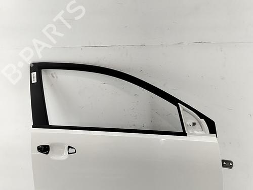 Puerta delantera derecha Puerta delantera derecha KIA STONIC (YB) 1.2 CVVT (84 hp) 39740364 39740364