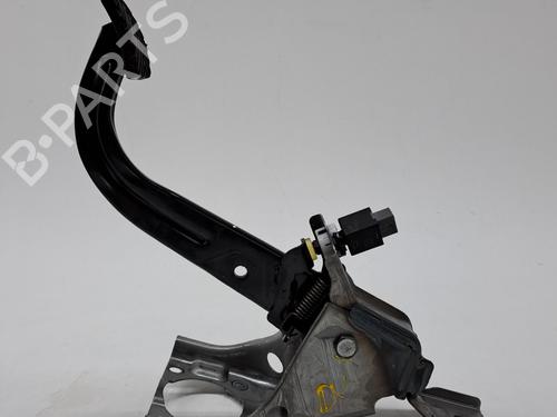 Used Break pedal KIA STONIC (YB) 1.0 T-GDi (101 hp) 25833849