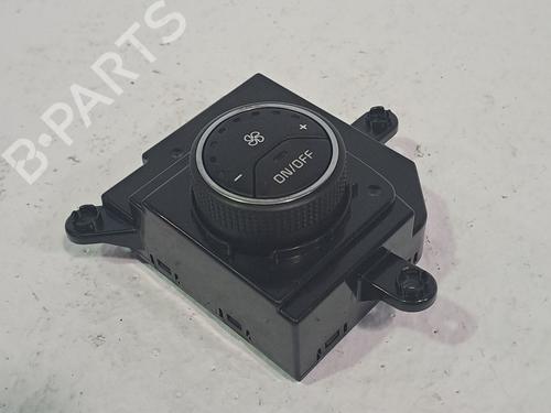 Climate control KIA SORENTO III (UM) 2.2 CRDi 4WD | BP26381484I5 