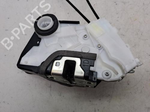 Front left lock TOYOTA YARIS (_P13_) 1.5 Hybrid (NHP130_, NHP130) | BP23358362C98 