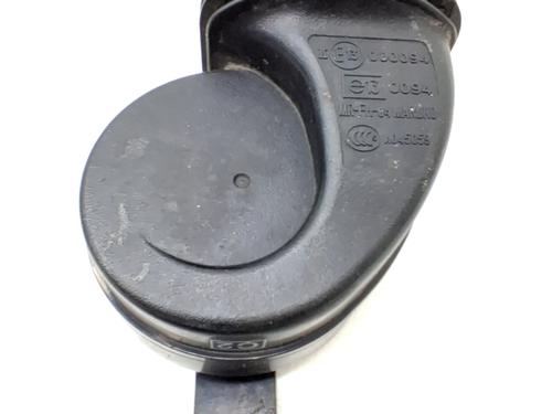 Horn LEXUS NX (_Z1_) 300h AWD (AYZ15, AYZ15_, AYZ15R) (197 hp) 32106739