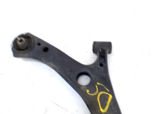 Used Right front suspension arm Right front suspension arm TOYOTA COROLLA Estate (_E21_) 1.8 Hybrid (ZWE211W) (122 hp) 33765761 33765761