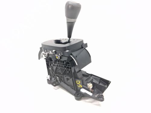 Gear lever TOYOTA YARIS (_P13_) 1.5 Hybrid (NHP130_, NHP130) | BP28956860M90 