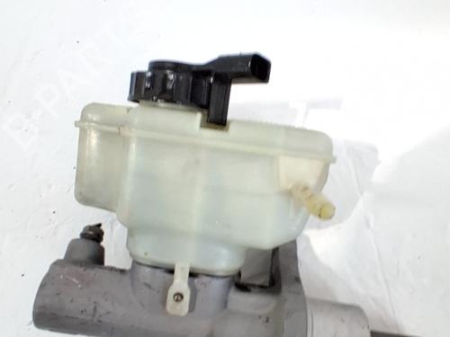 brake-master-cylinder-vw-scirocco-iii-137-138-2008-2009-2010-2011-2012-2013-2014-2015-2016-2017-2018-36666353 main image