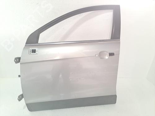 Used Left front door CHEVROLET CAPTIVA (C100, C140) 2.0 D 4WD (150 hp) 23975276