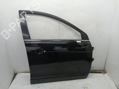 Used Right front door CHEVROLET CAPTIVA (C100, C140) 2.0 D 4WD (150 hp) 23362334
