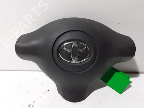 Used Driver airbag TOYOTA YARIS (_P1_) 1.3 (SCP12_, SCP13_, SCP12R, SCP13R) (87 hp) 25987627