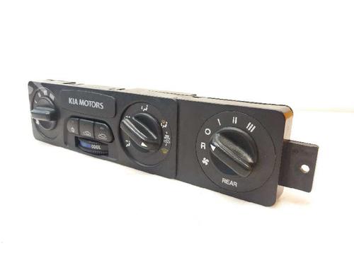 Used Climate control KIA CARNIVAL I (UP, FL) 2.9 TDi (126 hp) 23404732