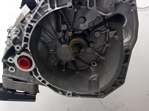 Used Gearbox Gearbox DACIA DUSTER (HM_) 1.0 TCe 100 (HMMT) (101 hp) 35977321 35977321