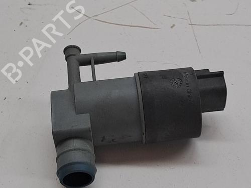 Used Washer pump TOYOTA YARIS (_P13_) 1.0 (KSP130_, KSP130) (69 hp) 23375595