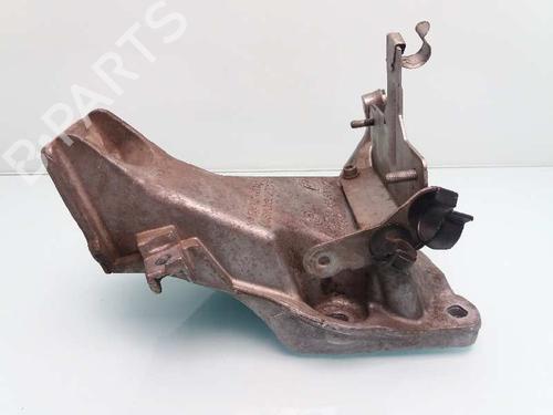 Used Engine mount BMW 3 Touring (E91) 320 d (163 hp) 23382132