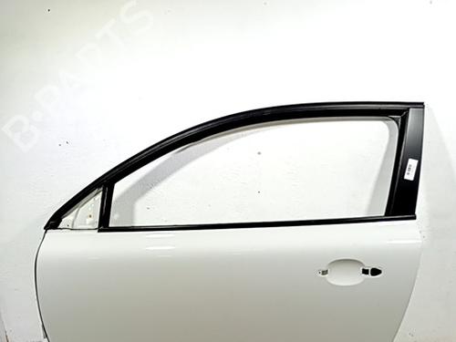 Used Left front door VOLVO C30 (533) 1.6 D (109 hp) 31580301