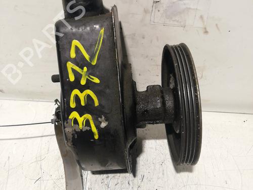 Used Steering pump RENAULT MEGANE I Classic (LA0/1_) 1.6 e (LA0F, LA0S) (90 hp) 25459688