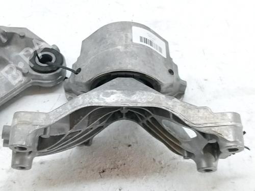 Used Engine mount Engine mount RENAULT 5 E-Tech 120 (122 hp) 40525271 40525271