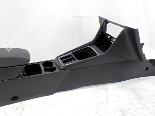 Mittelkonsole für SEAT LEON ST (5F8) 1.0 TSI (115 hp) 31262315