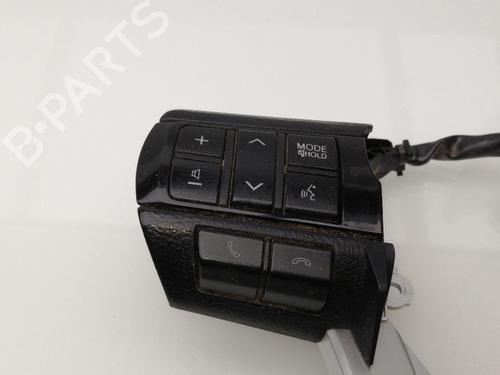 Steering wheel controls TOYOTA HILUX VIII Pickup (_N1_) 2.4 D 4WD (GUN125_, GUN125R) | BP26315848E15 