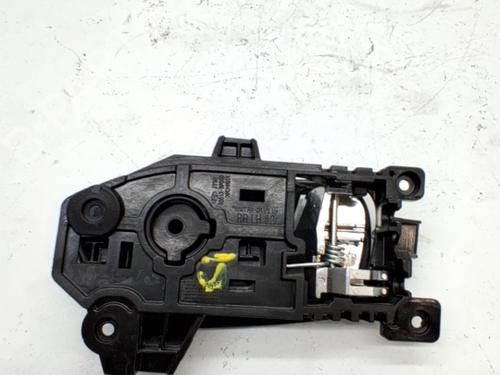 Rear left interior door handle KIA CARENS IV 1.7 CRDi | BP40545963I15 - Image 2