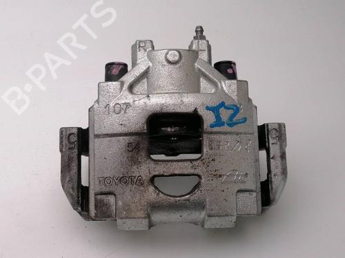 Bremssattel links vorne für TOYOTA YARIS (_P13_) 1.5 Hybrid (NHP130_, NHP130) (101 hp) 23940811