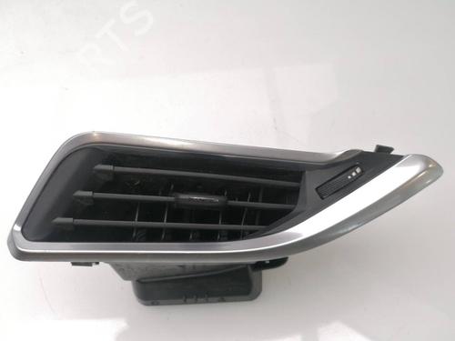 Used Air vent PEUGEOT 208 I (CA_, CC_) 1.2 VTI 82 (82 hp) 23379579