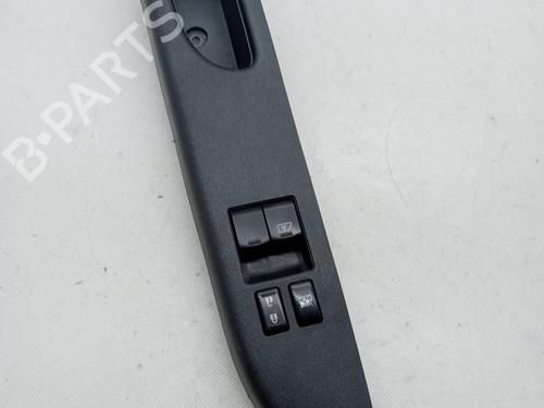 Used Left front window switch NISSAN MICRA IV (K13K, K13KK) 1.2 (80 hp) 23352541