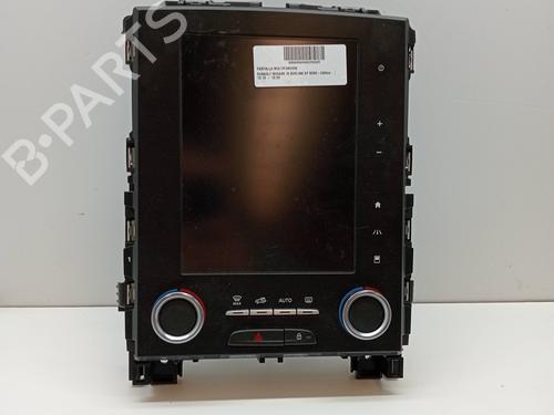 Used Display monitor RENAULT MEGANE IV Hatchback (B9A/M/N_) 1.2 TCe 130 (B9MR) (130 hp) 23339036
