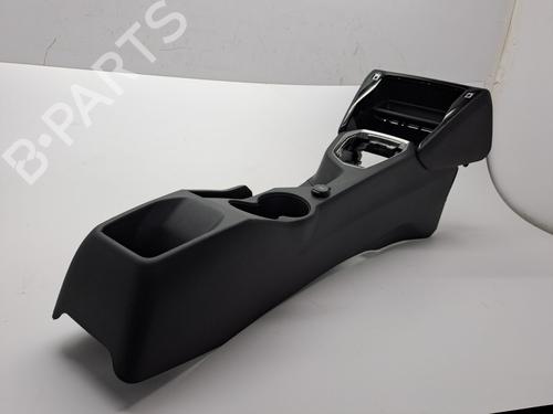 Armrest / Center console PEUGEOT 2008 II (UD_, US_, UY_, UJ_, UR_, UC_) 1.2 PureTech 100 (USHNK) | BP23376769I20 