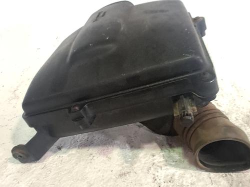 Used Air filter box SUZUKI VITARA (ET, TA, TD) 1.6 All-wheel Drive (TA, TA01, SE416) (80 hp) 32257530