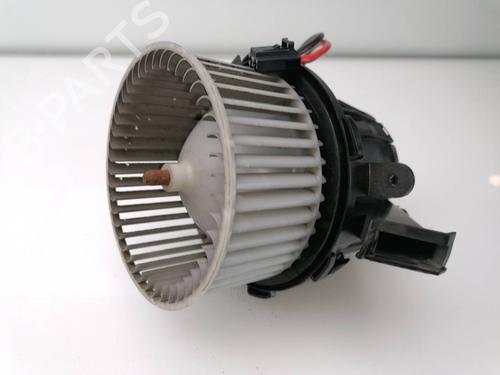 Used Heater blower motor AUDI A4 B8 Avant (8K5) 2.0 TDI quattro (150 hp) 23385176