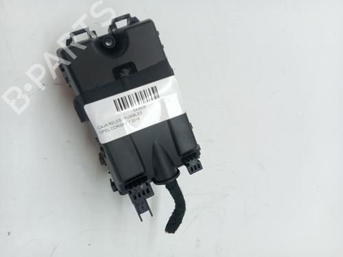 Sikringsdåse OPEL CORSA F (P2JO) 1.2 (68) (101 hp) 23374194