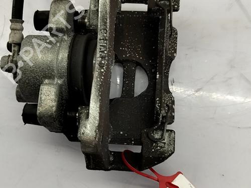 Used Right front brake caliper TOYOTA YARIS (_P13_) 1.5 (NSP131_) (112 hp) 31153606
