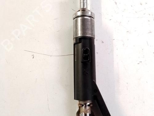 Used Injector PEUGEOT 2008 II (UD_, US_, UY_, UJ_, UR_, UC_) 1.2 PureTech 100 (USHNK) (101 hp) 30846260