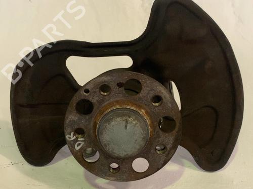 Used Right front steering knuckle Right front steering knuckle MERCEDES-BENZ C-CLASS (W204) C 220 CDI (204.008) (170 hp) 36523721 36523721